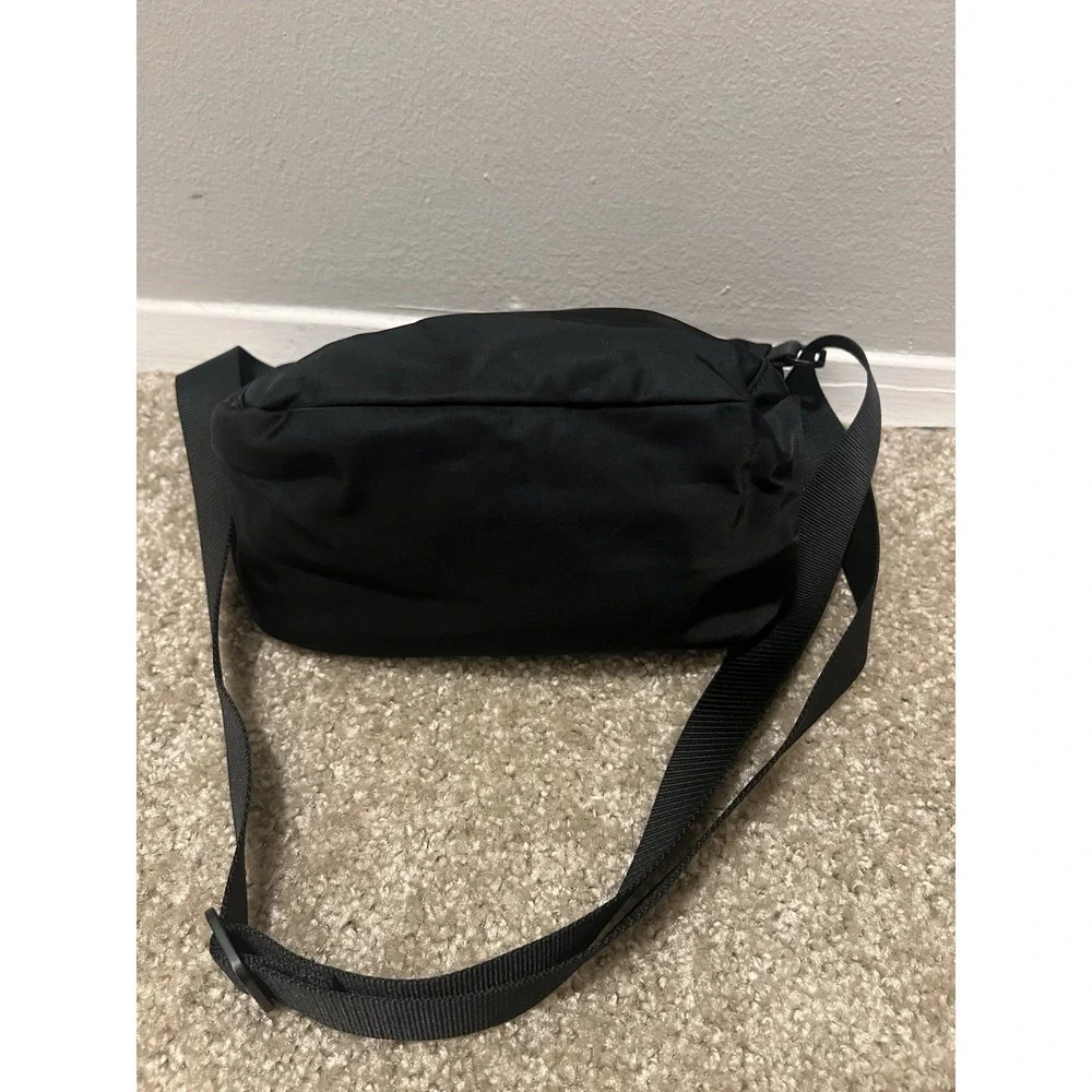Lululemon Festival Bag 5L Black Shoulder Bag/crossbody